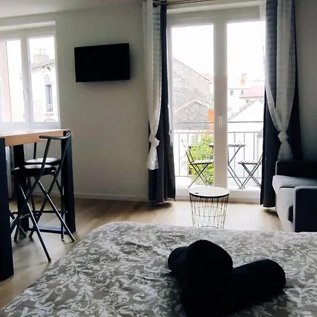 Lcs Au Coeur De La Balcon-parking Clermont-Ferrand